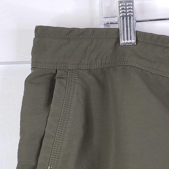 The North Face Mens Size 40 Cargo Shorts Solid Green Pockets Zip Fly Belt Loop - Picture 4 of 13